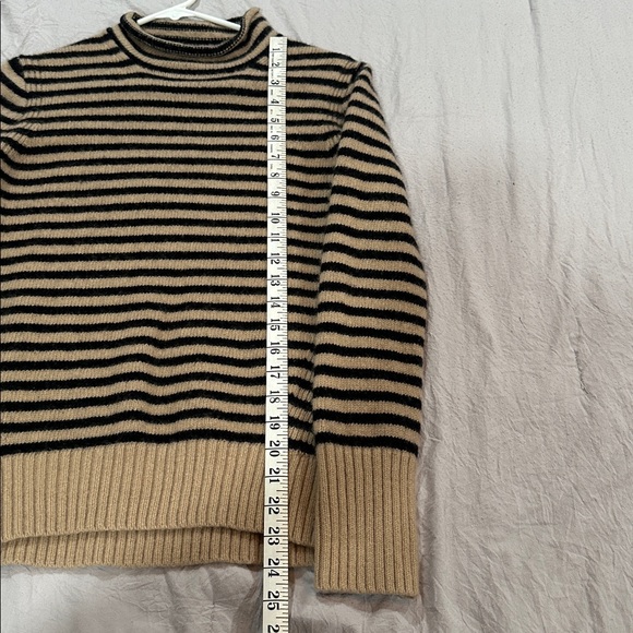 J Crew striped sweater - Picture 6 of 10